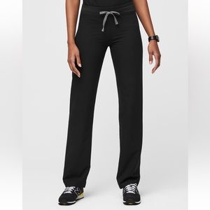 FIGS Livingston Basic Scrub Pants in Black